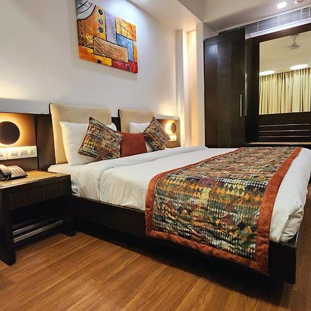 The Prime Balaji Deluxe At New Delhi Railway Station - Free Airport Pickup Hotel Exterior photo