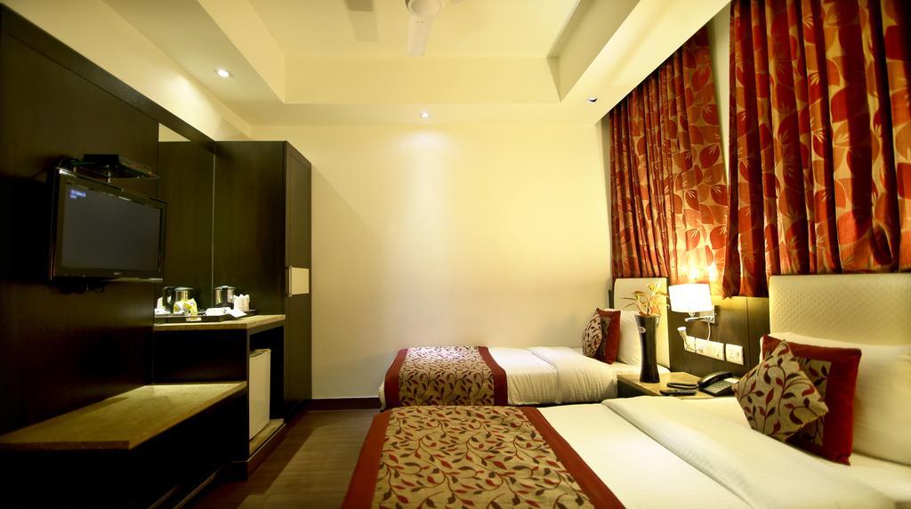 The Prime Balaji Deluxe At New Delhi Railway Station - Free Airport Pickup Hotel Room photo